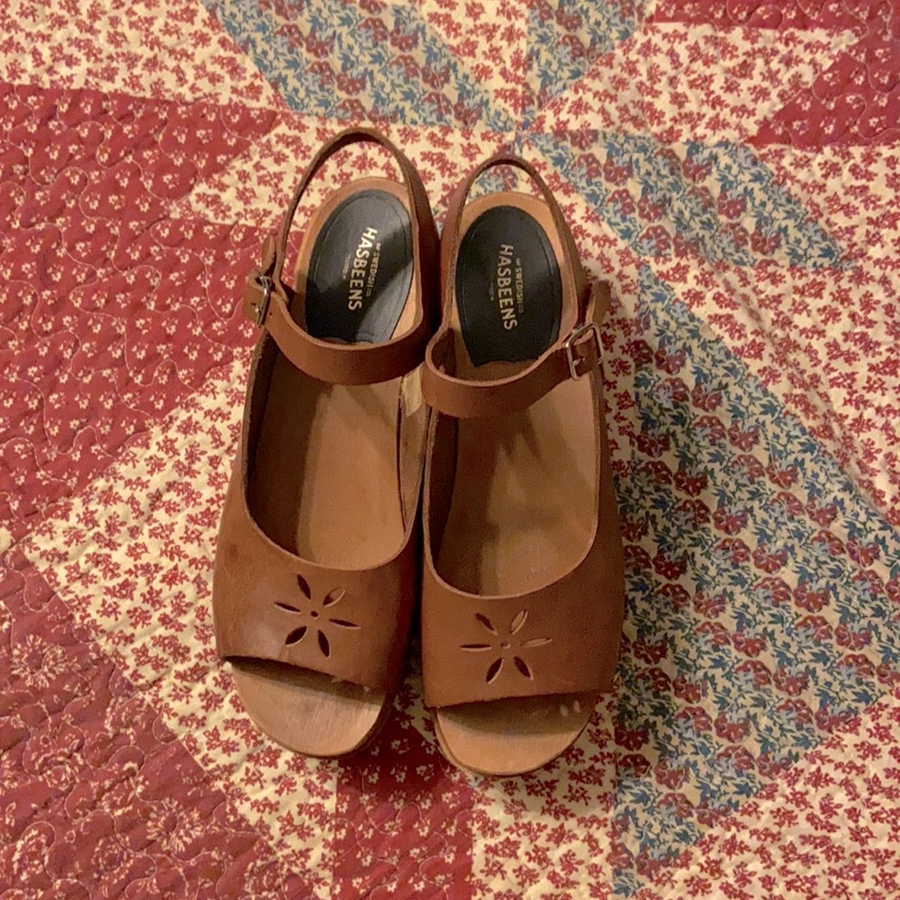 Swedish Hasbeens Cognac Leather and wooden platform clog sandals size 39